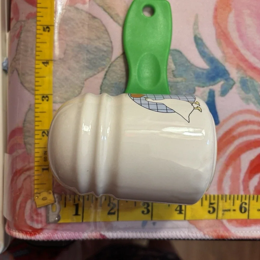 Vintage Geese, Goose Salt & Pepper Shakers Blue Ribbon Heart 90's Theme Clean